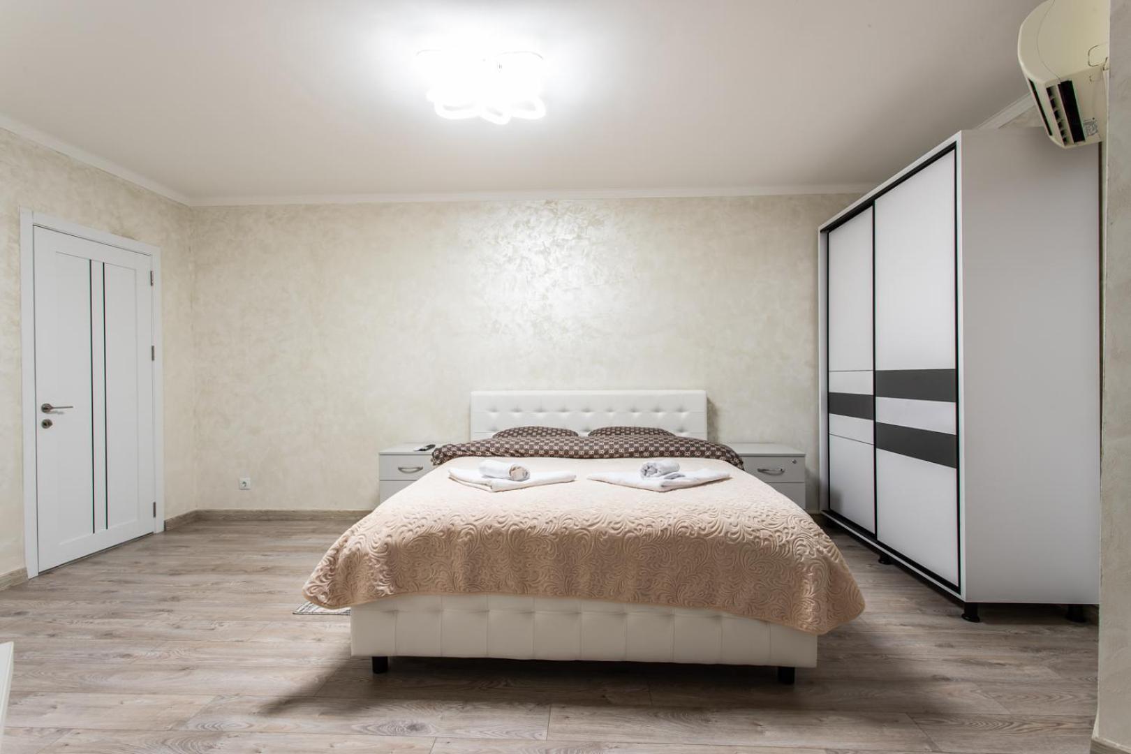 Two-room In The Center